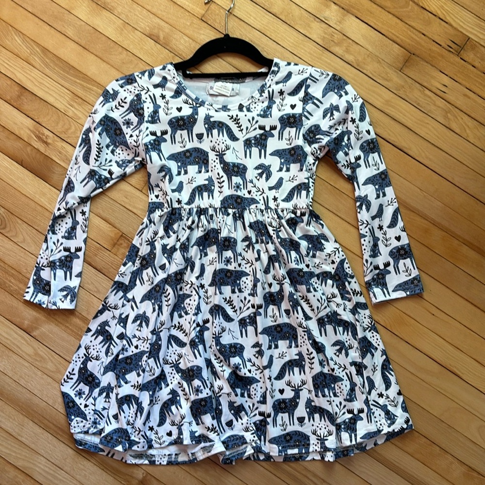 Girls printed dress size 8-9